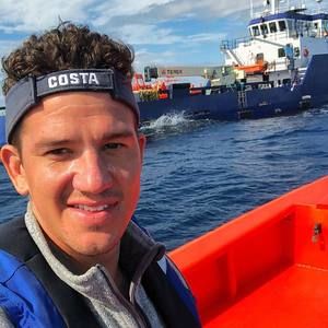 Meet your Posher, Christopher